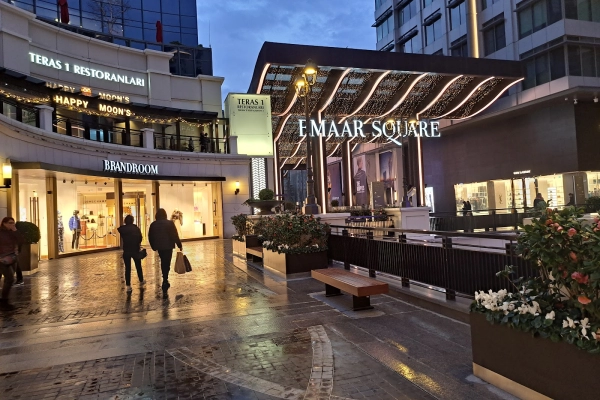 Emaar Square Alışveriş Merkezi