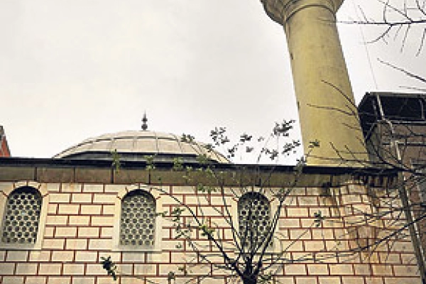 Sanki Yedim Camii,